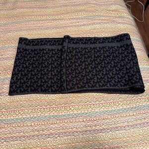 Michael Kors Logo Infinity Scarf - Women OS Black/Grey